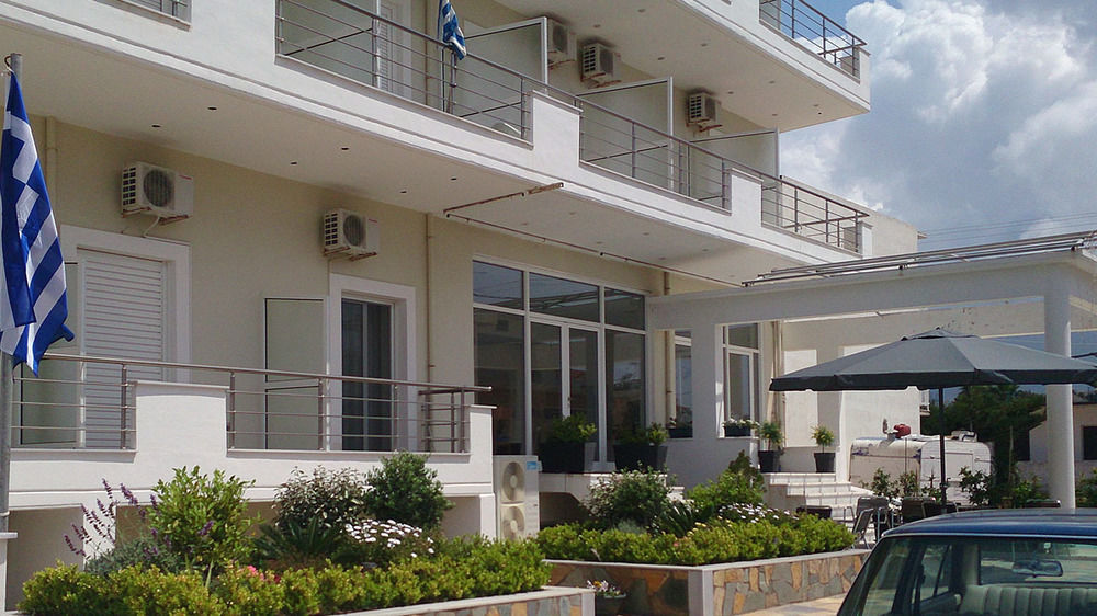 Hotel Porto Marathos à Marathopoli Extérieur photo