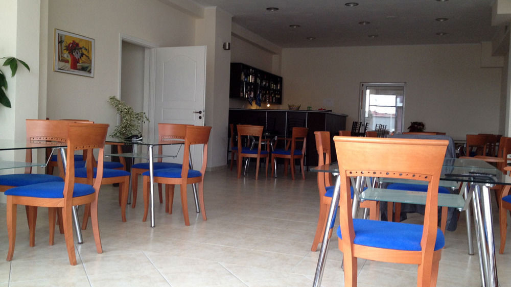 Hotel Porto Marathos à Marathopoli Extérieur photo