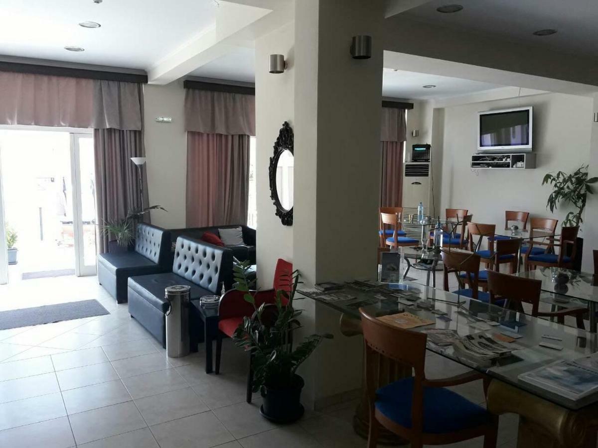 Hotel Porto Marathos à Marathopoli Extérieur photo