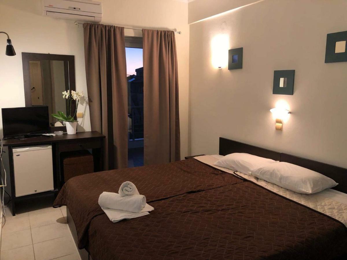 Hotel Porto Marathos à Marathopoli Extérieur photo